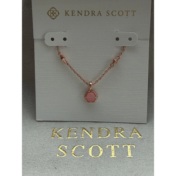 Kendra Scott Jewelry - Kendra Scott Pink Pendant Necklace